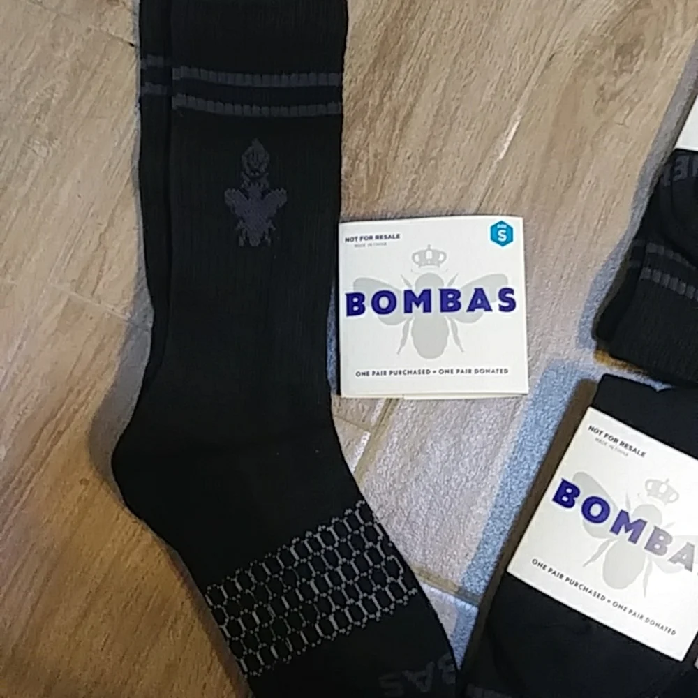 Bombas 25 pack of size small calf length socks unisex boys or girls - Picture 2 of 4